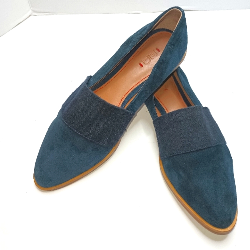ED Ellen Karlin Blue Suede Slip On Flats size 8.5 Women's.  24